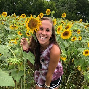 Meet your Posher, Stephanie